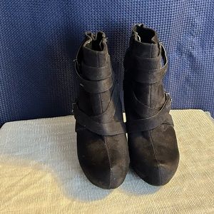 Faux Fur Ankle Black Boots